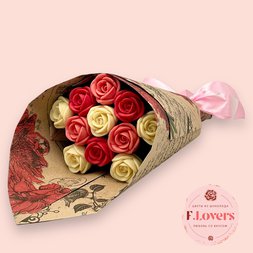 Букет из 11 шоколадных роз "Любовь"