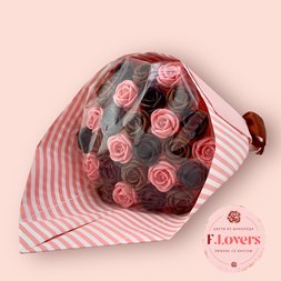 Букет из 27 шоколадных роз "Классика с розовым"