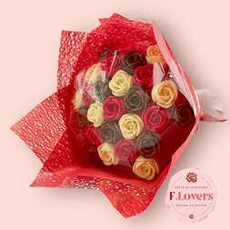 Букет из 25 шоколадных роз "Приятный вечер"