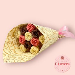 Букет из 11 шоколадных роз "Внимание"