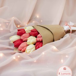 Букет из 11 шоколадных тюльпанов "Любовь"